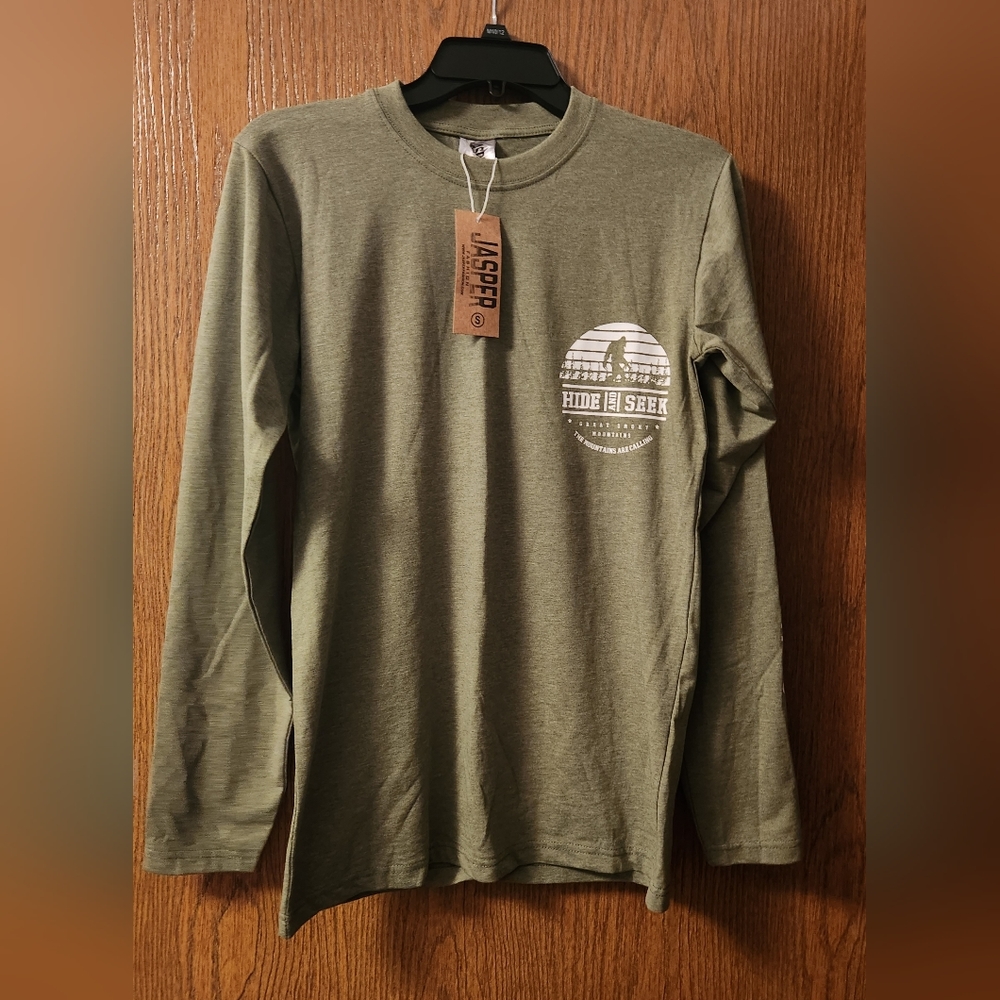 Long sleeve tee